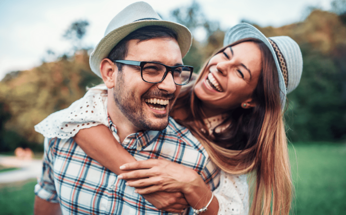 hat couple